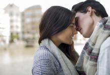 Το φιλί ενός άνδρα στα χείλη σε ένα όνειρο: η πιο ολοκληρωμένη ερμηνεία